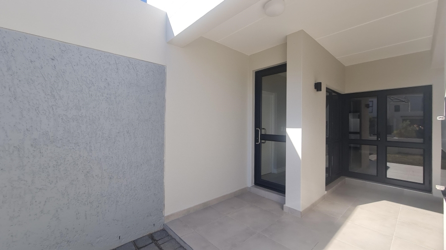 To Let 3 Bedroom Property for Rent in Groot Phesantekraal Estate Western Cape